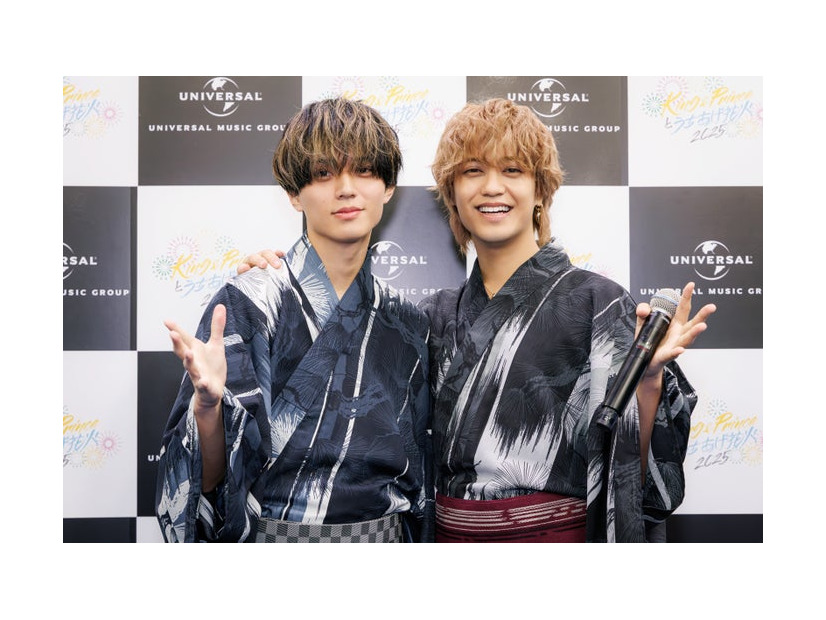 囲み取材に応じたKing ＆ Prince／永瀬廉、高橋海人（提供写真）