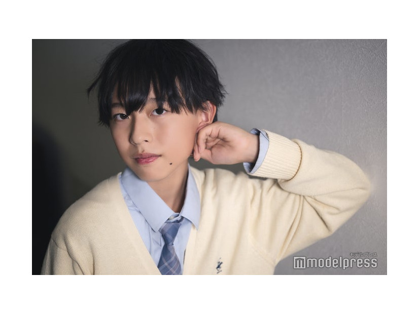 モデルプレスのインタビューに応じた茶屋本想士くん（C）モデルプレス