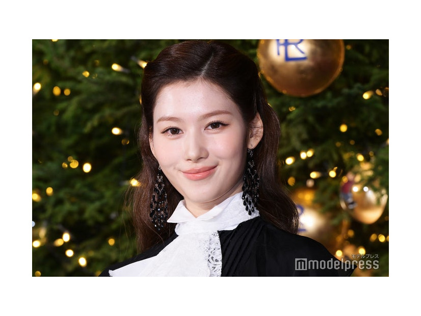 ラルフ ローレン東京ミッドタウン ツリー点灯式に出席したサナ（C）モデルプレス