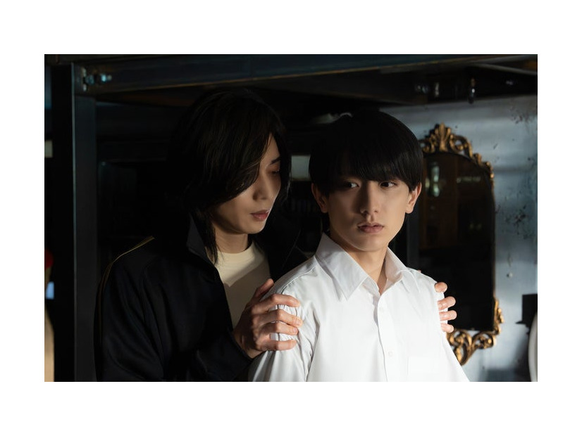 染谷俊之、小西詠斗「UNREAL-不条理雑貨店-」最終話（C）「UNREAL-不条理雑貨店-」製作委員会