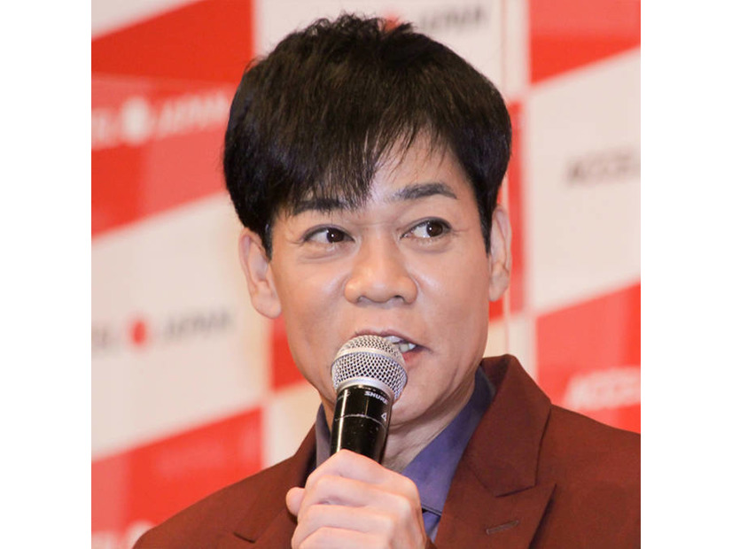 名倉潤、誕生日を迎えた渡辺満里奈との見つめ合いSHOTに反響「おしどり夫婦」「ケーキすごい！」