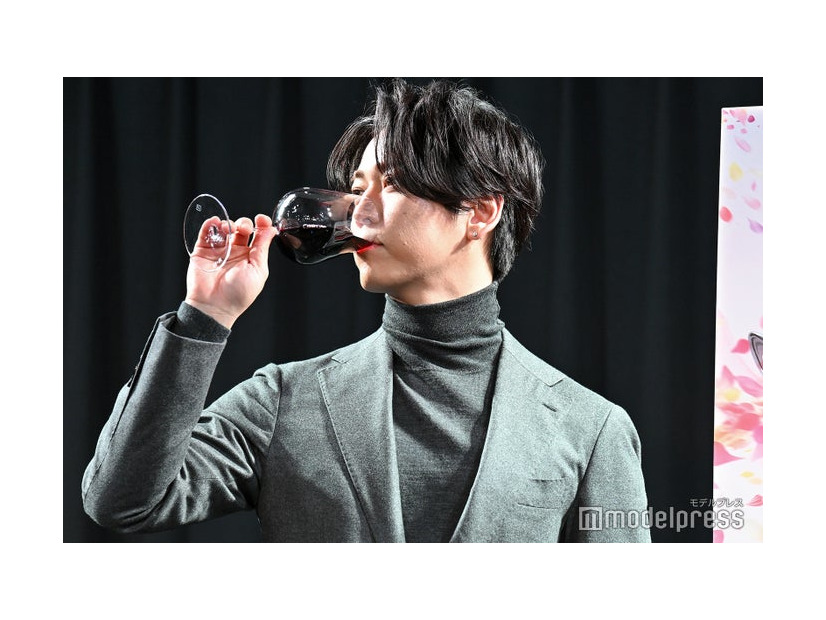 「神の雫」アニメ制作発表会見に出席した亀梨和也（C）モデルプレス