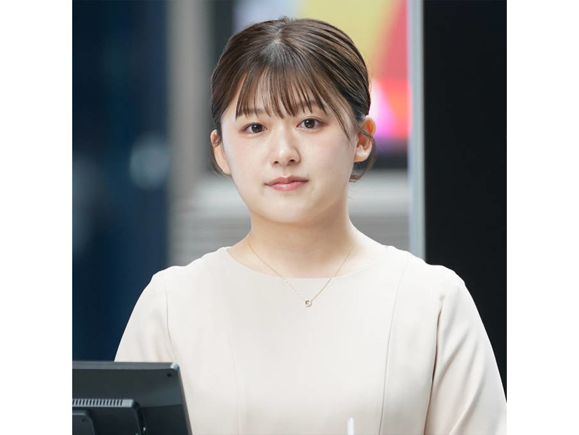 尾崎里紗「これは必須です」小顔に見せる！メイクのポイントシェーディング＆ハイライトを紹介