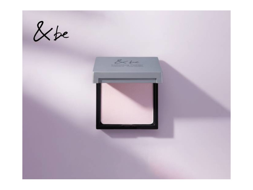 ＆be、上品なツヤ肌を演出するパウダーハイライトから冬に映えるラベンダーカラーが数量限定で登場