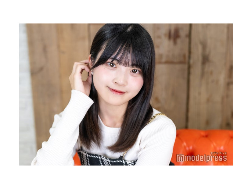 モデルプレスのインタビューに応じた春日愛実さん（C）モデルプレス