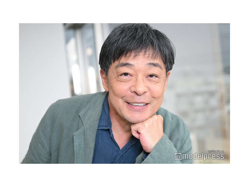 モデルプレスのインタビューに応じた光石研（C）モデルプレス