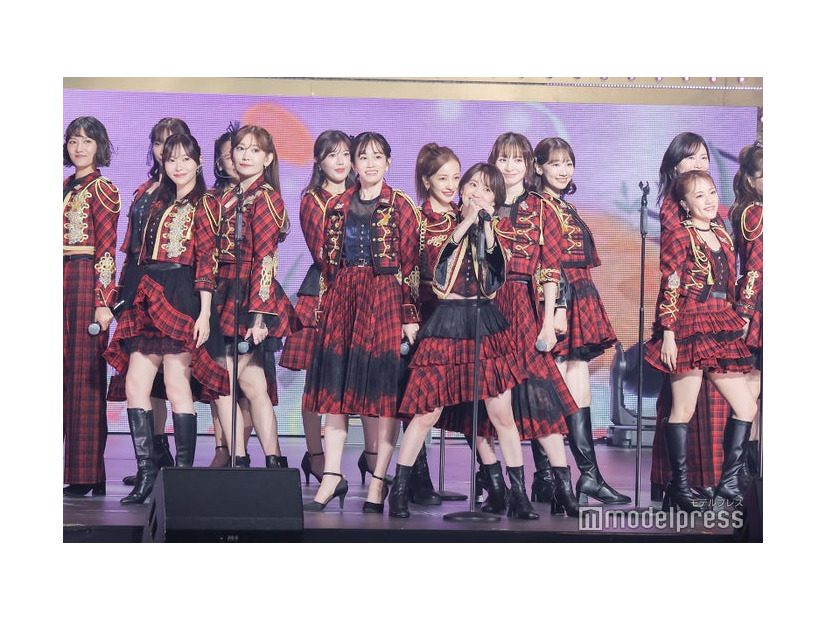 宮澤佐江、指原莉乃、小嶋陽菜、前田敦子、大島優子、篠田麻里子、柏木由紀、高橋みなみ（C）モデルプレス