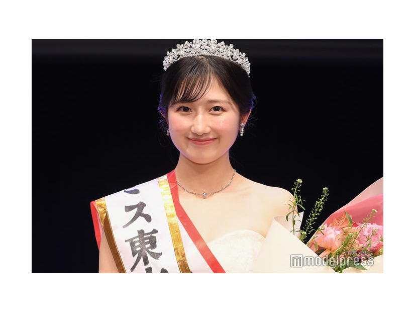 「ミス東大2025」グランプリ・須賀ありささん（C）モデルプレス
