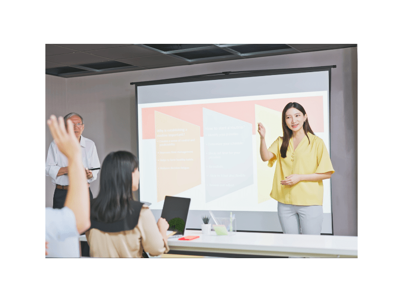 人前で話すと声が震える社会人　6ヶ月後…上司の評価「分かりやすい」「説得力がある」