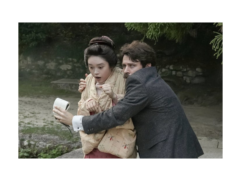 高石あかり、トミー・バストウ「ばけばけ」第61話（C）NHK