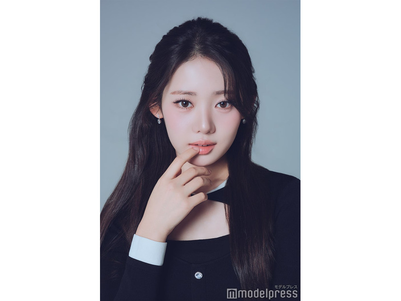 モデルプレスのインタビューに応じたBABYMONSTER／ローラ（C）モデルプレス