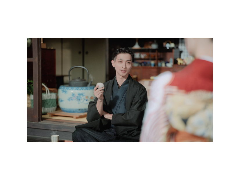 TVCM「お正月を写そう♪2026 “チェキTM′′運命のもちつき」篇のカット