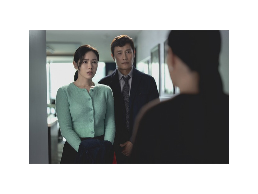 『しあわせな選択』2025 CJ ENM Co., Ltd., MOHO FILM ALL RIGHTS RESERVED