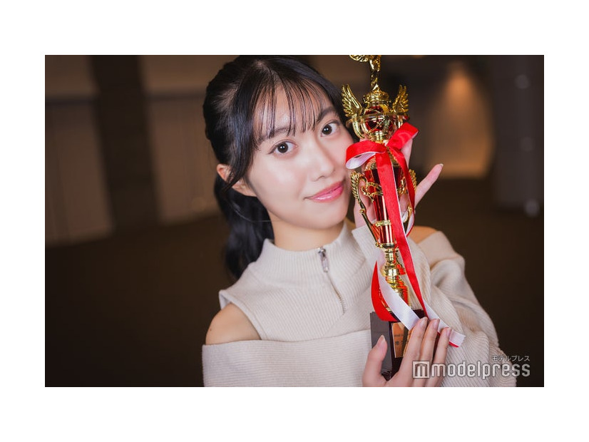「FRESH CAMPUS CONTEST 2025」準グランプリを受賞した小林夕華さん（C）モデルプレス