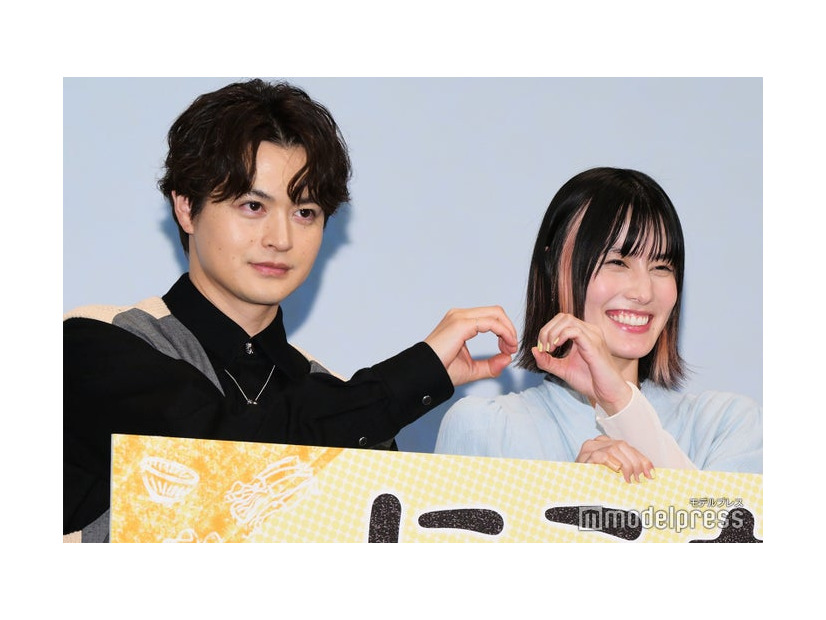 瀬戸康史、橋本愛（C）モデルプレス