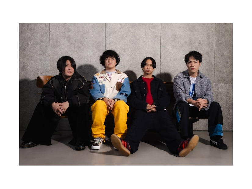 マカロニえんぴつ「モデルプレスカウントダウンマガジン vol.12」（東京ニュース通信社刊）写真：野間憲治