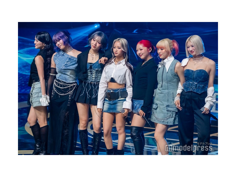 KOHARU（コハル）、NAOKO（ナオコ）、JISOO（ジス）、 YURI（ユリ）、CHIKA（チカ）、MAHINA（マヒナ）、MOMOKA（モモカ）／HANA（C）モデルプレス