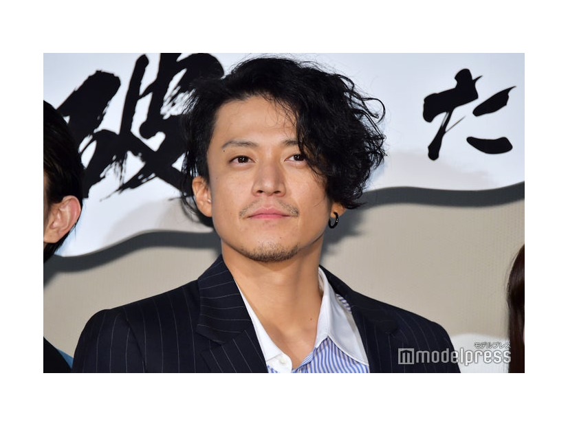 小栗旬 （C）モデルプレス