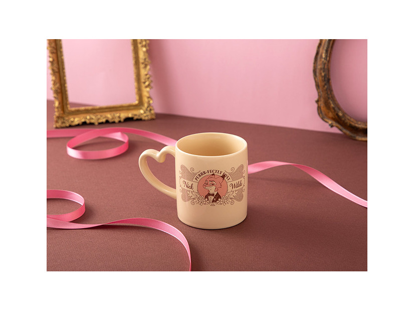 マグカップ（ニック）　　税込2,200円／「ズートピア2」OH MYCAFE©Disney
