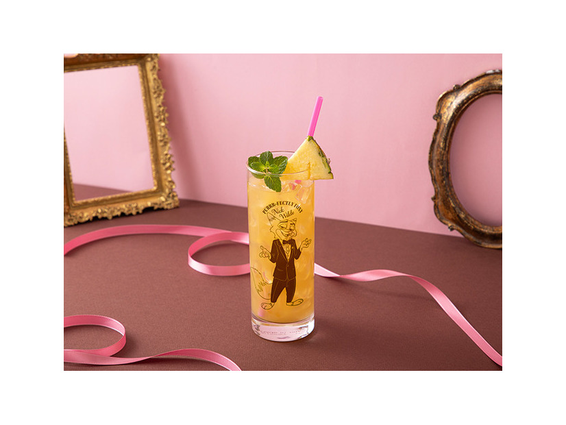 ＜ニック＞海辺のバカンス♪ドリンク　税込990円／「ズートピア2」OH MYCAFE©Disney