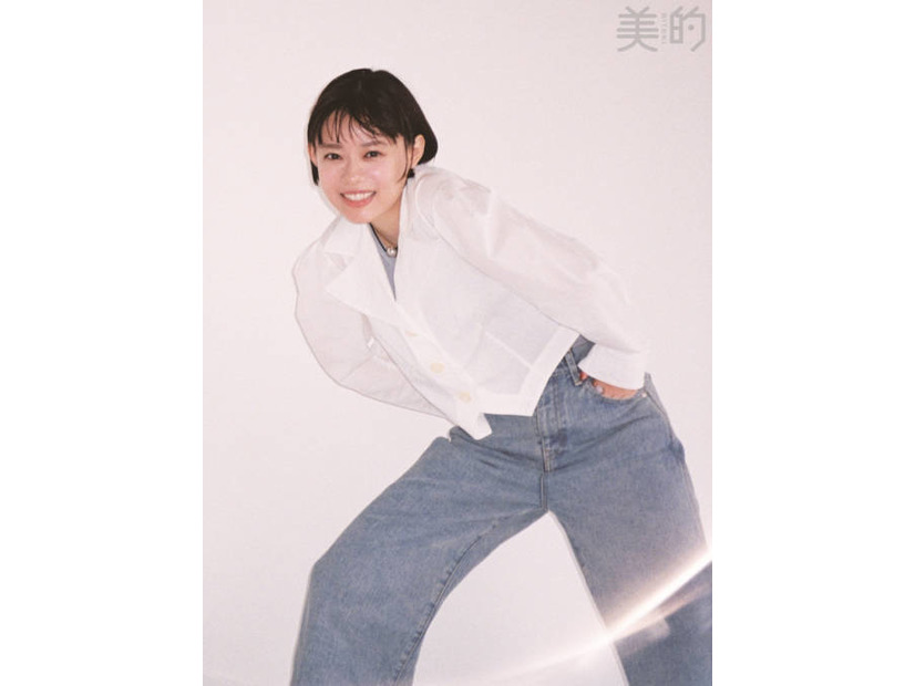 杉咲花、キュートな笑顔＆ハッピーオーラ全開のお茶目SHOT披露！“表現者”としての胸中にも迫る