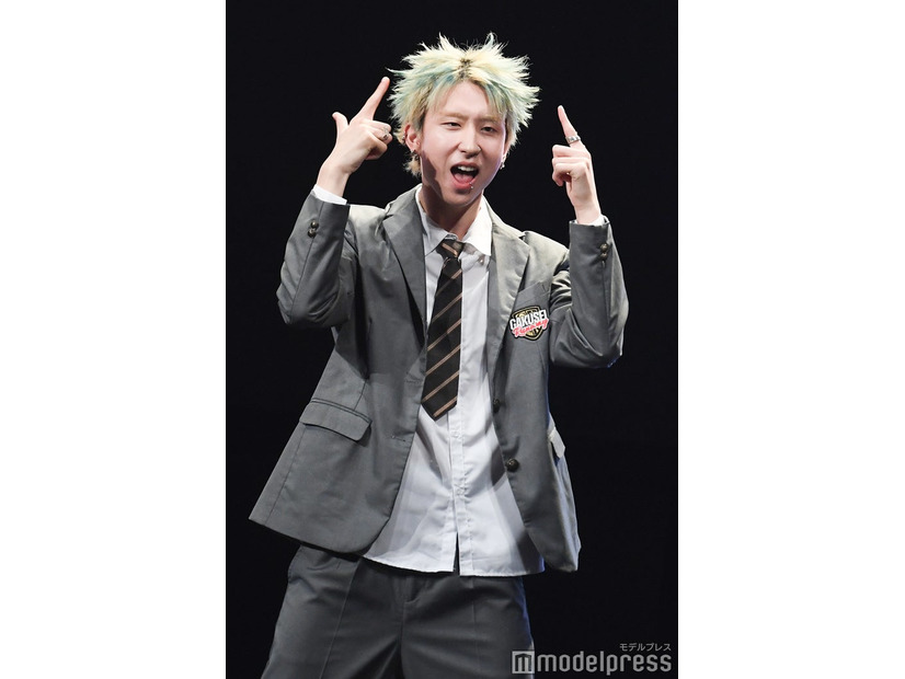 MON7A（C）モデルプレス