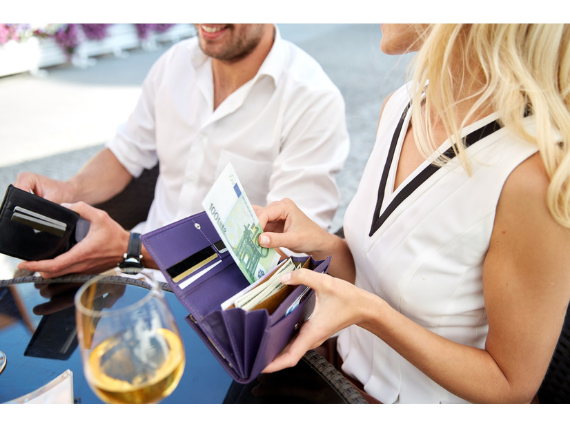 実は恥をかいています。「割り勘」のときにやっていたら今すぐ「やめてほしいこと」とは【2025年度ベスト記事セレクション】