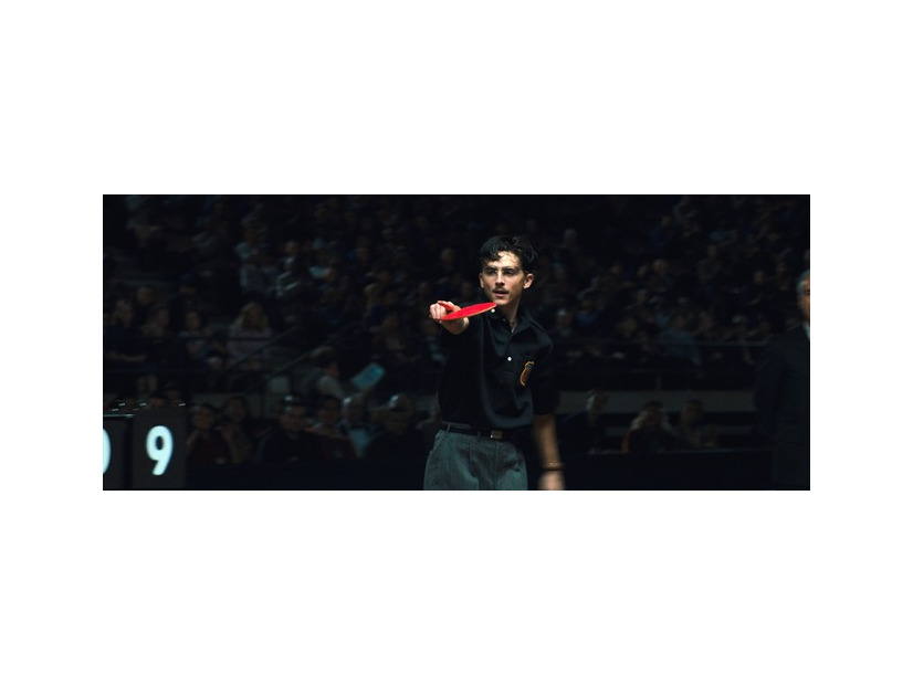 『マーティ・シュプリーム 世界をつかめ』© 2025 ITTF Rights LLC. All Rights