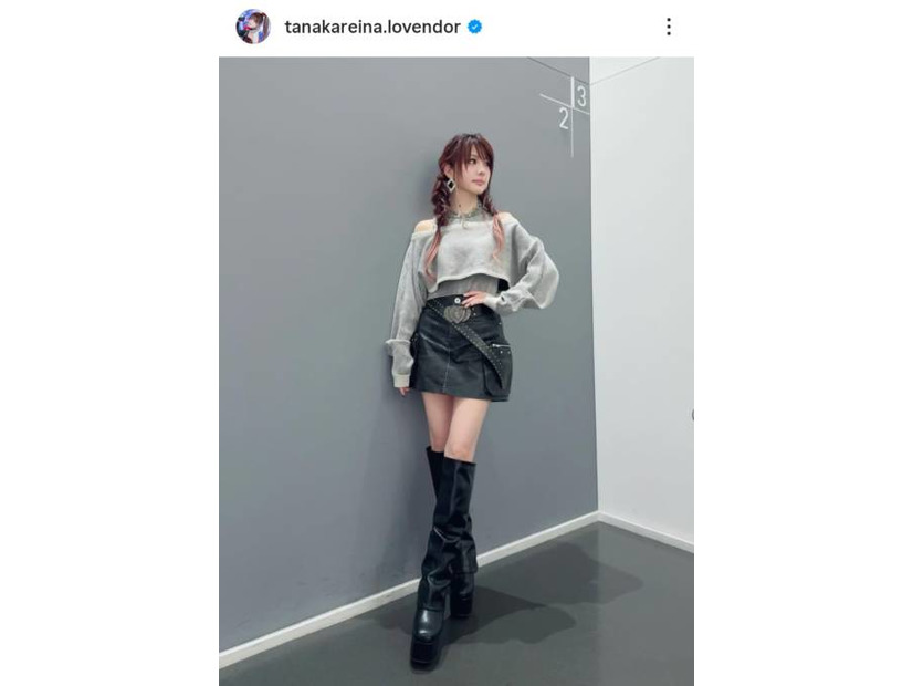 田中れいな、ほっそり美肩＆美脚見せのミニスカSHOTに絶賛の声「かわいすぎっっ」「スタイル抜群」