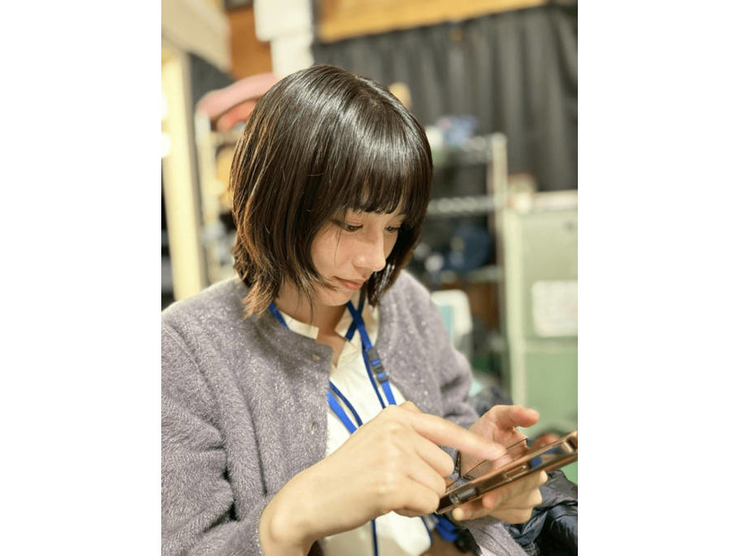 のん、自然体な魅力あふれるドラマ現場でのオフSHOTに「かわいすぎる」「キレイなお顔」の声