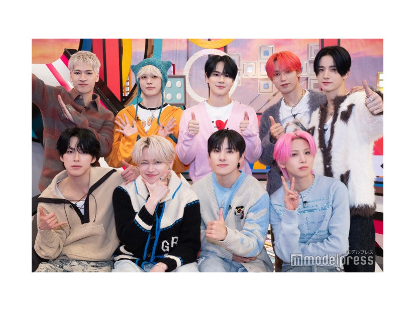 モデルプレスのインタビューに応じたJO1（上段左から時計回りに）金城碧海、木全翔也、豆原一成、與那城奨、佐藤景瑚、川尻蓮、川西拓実、白岩瑠姫、河野純喜（C）モデルプレス