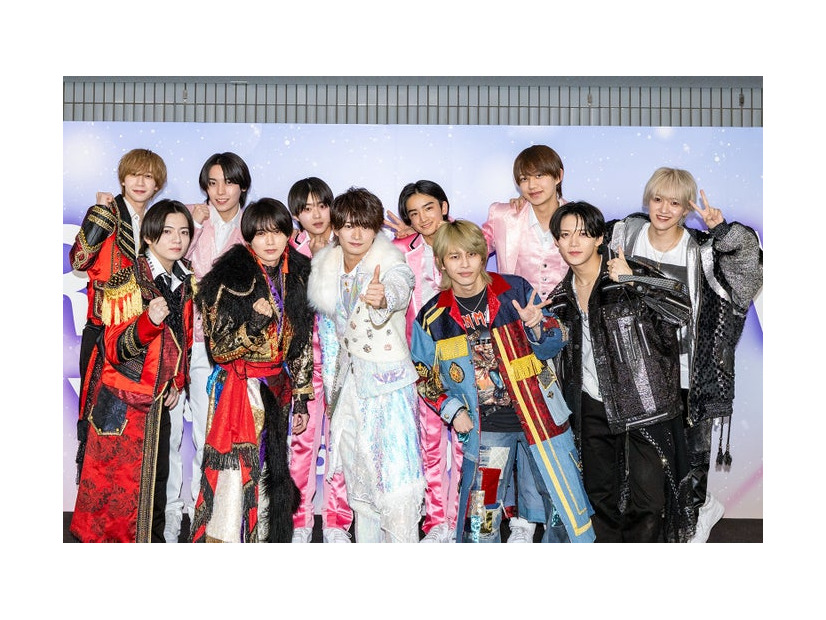 （後列左から）永岡蓮王、阿達慶、宮岡大愛、山岸想、千井野空翔、元木湧（前列左から）西村拓哉、井上瑞稀、浮所飛貴、矢花黎、黒田光輝（提供写真）