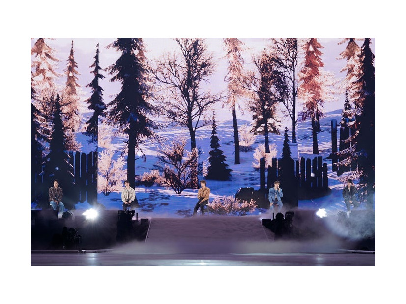 EXO／撮影：田中聖太郎写真事務所