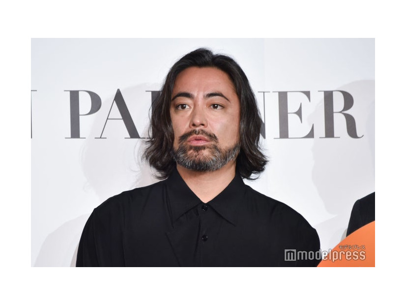 発表会に出席した山田孝之（C）モデルプレス