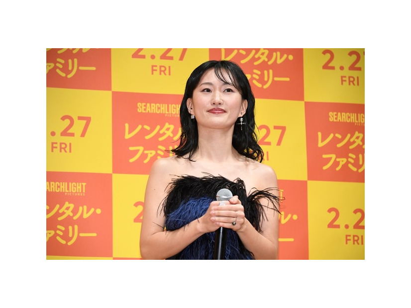 『レンタル・ファミリー』©2025 Searchlight Pictures. All Rights Reserved.　