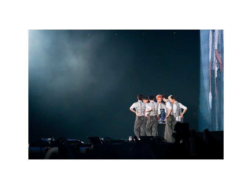 『ENHYPEN [WALK THE LINE SUMMER EDITION] IN CINEMAS』©2026 BELIFT LAB INC. & HYBE JAPAN & CJ 4DPLEX Japan All Rights Reserved.