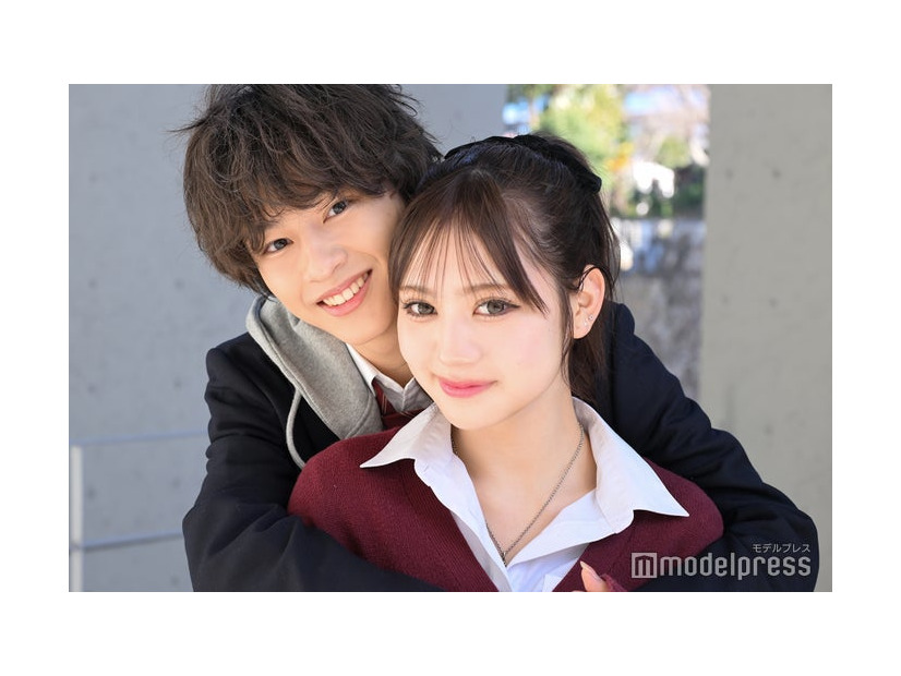 モデルプレスのインタビューに応じた森本陸⽃、代田萌花（C）モデルプレス