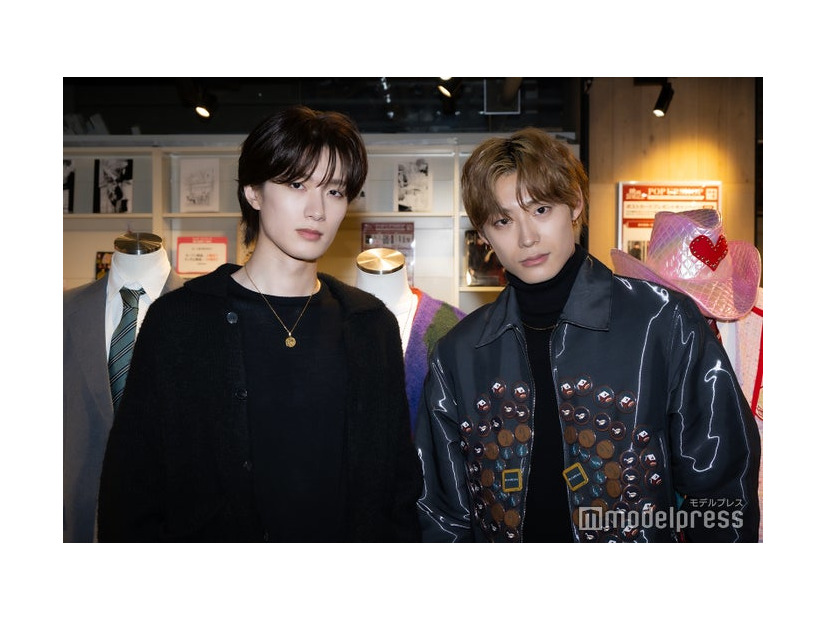 モデルプレスの取材に応じた山中柔太朗、高松アロハ（C）モデルプレス