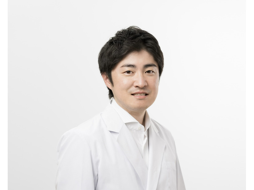 更年期世代に忍び寄る「骨のエイジング」。閉経後10年で骨密度は15％減！？今日からできる対策とは【整形外科医が解説】