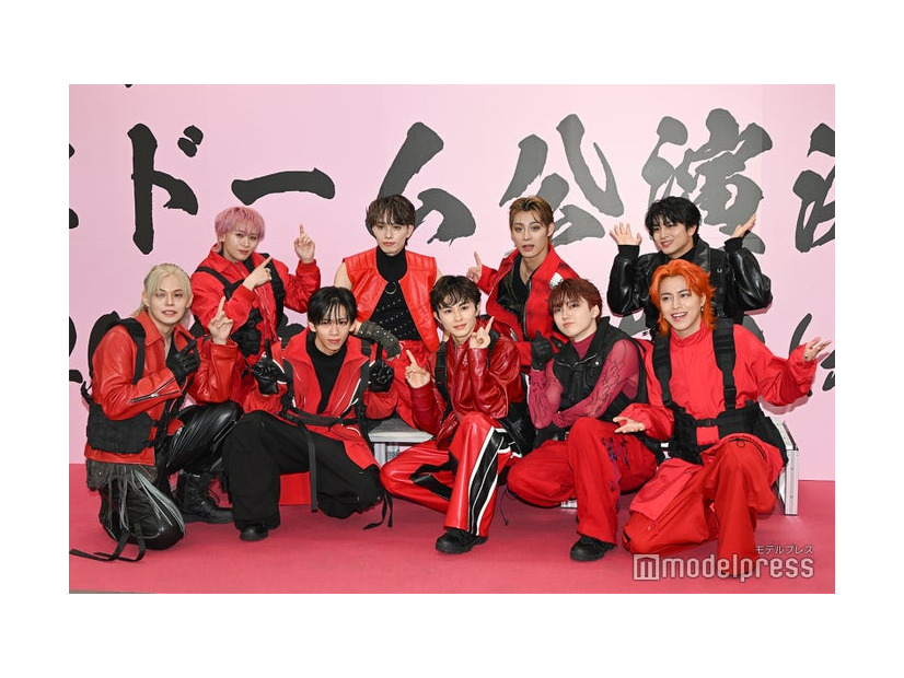 超特急（前列左から） カイ、リョウガ、タクヤ、ユーキ、タカシ（後列左から）シューヤ、マサヒロ、アロハ、ハル（C）モデルプレス