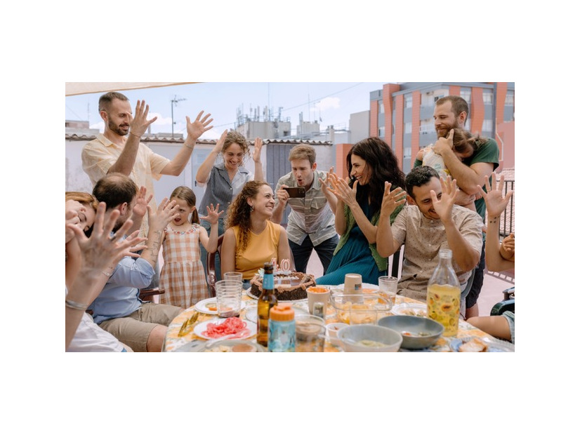 『幸せの、忘れもの。』© 2025. Distinto Films SLU, Nexus Creafilms SL, A Contracorriente Films SL, Diverso Films AIE