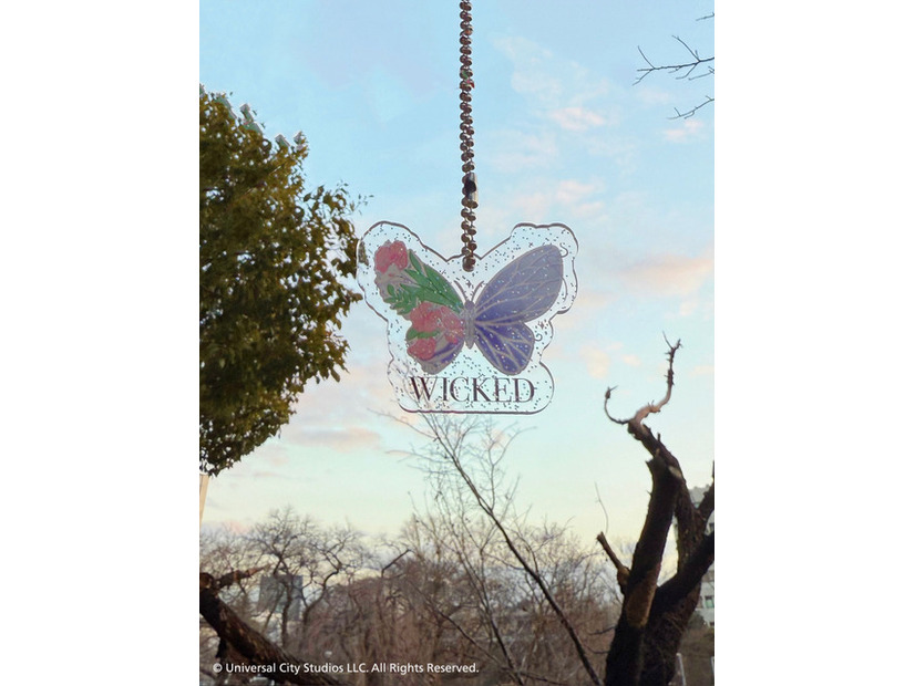 アクリルキーホルダー付 WICKEDコラボTシャツ (Q11125)