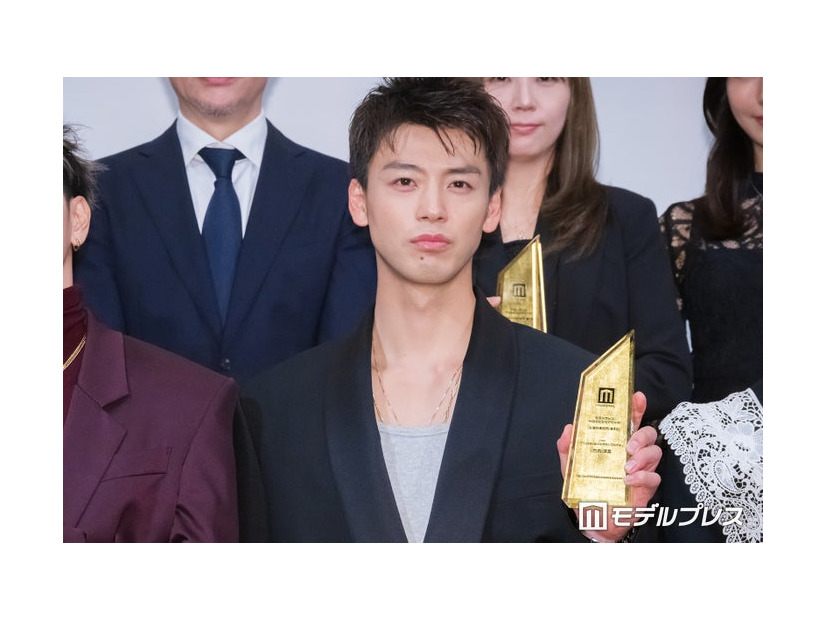 「モデルプレスベストドラマアワード」主演俳優部門1位を受賞した竹内涼真（C）モデルプレス