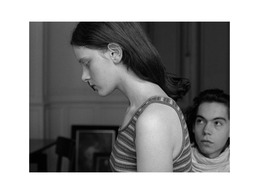 『愛の世紀』 ©️ 2001 Avventura Films/Peripheria/Canal+/Arte France Cinéma/Vega Film/RTS