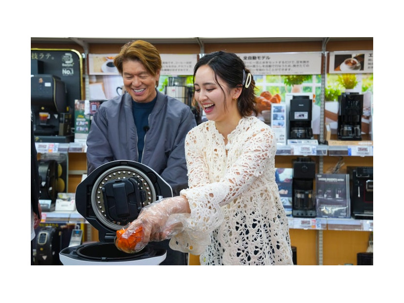 ヒロミ、岡田結実（C）日本テレビ