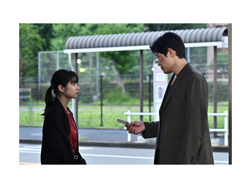 蒔田彩珠、鈴木亮平「リブート」第9話（C）TBS