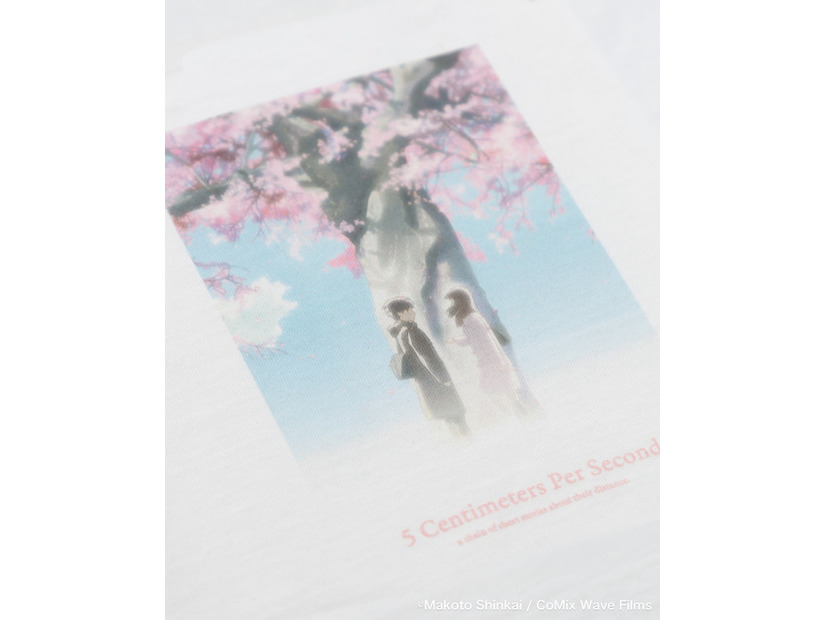 『秒速5センチメートル』×  FCW 桜花抄T　■価格：¥7,700（税込) ■サイズ：M / L / XL / XXL