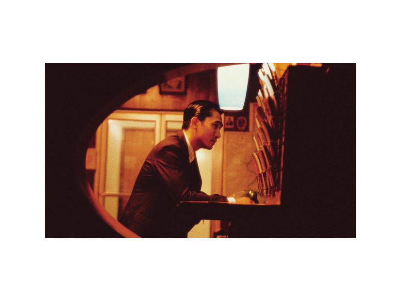 『花様年華 25周年特別版』© 2000-2001 BLOCK 2 PICTURES INC. © 2019 JET TONE CONTENTS INC. ALL RIGHTS RESERVED