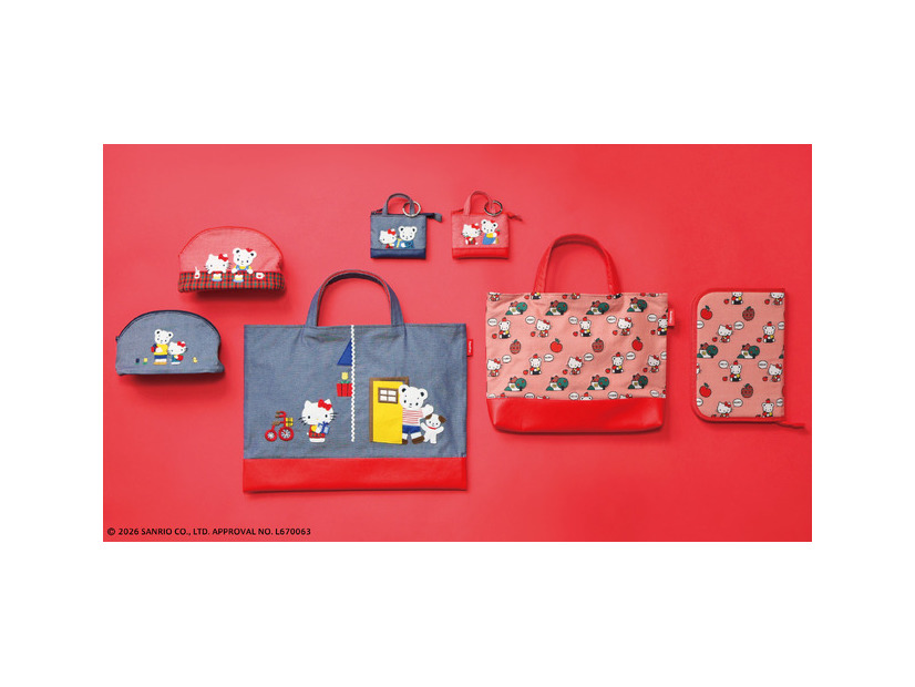 ポーチ 13,200円/デニムバッグ 33,000円/ミニデニムバッグ 9,900円/バッグ（マチ付き）22,000円/マルチケース　16,500円 ※税込