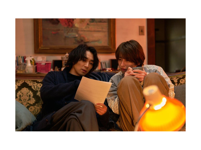 「スモークブルーの雨のち晴れ」渋谷謙人、武田航平（C）読売テレビ